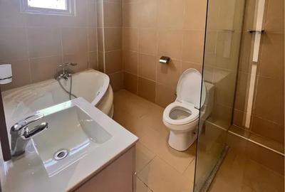 3 Bed Apartment with En Suite in Lavington - 3