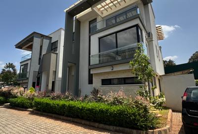 5 Bed Villa with En Suite at Lavington - 3