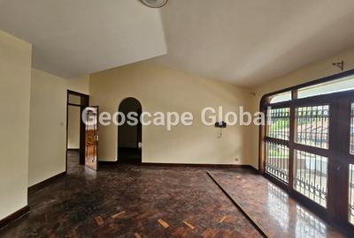 5 Bed House with En Suite in Muthaiga