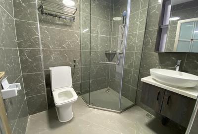 3 Bed Apartment with En Suite at Lavington - 2