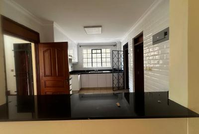 5 Bed Townhouse with En Suite at Lavington