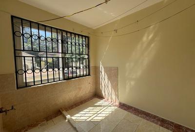 2 Bed Apartment with En Suite at Lantana Road - 3