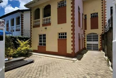 4 Bed Townhouse with En Suite at Lavington Green