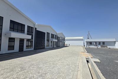 Warehouse with Parking at North Airport Road