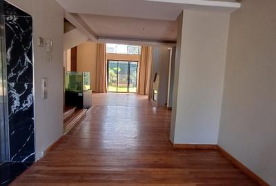 7 Bed House in Runda - 4