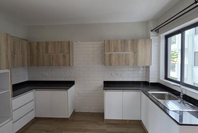 Serviced 2 Bed Apartment with En Suite at Mandera Road - 4