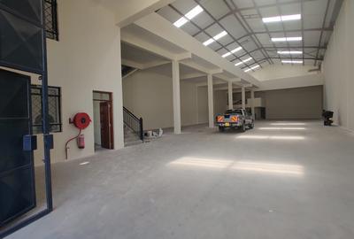 7,530 ft² Warehouse with Parking in Ruaraka - 2