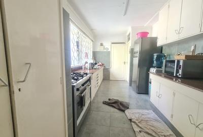 4 Bed House with En Suite at Loresho - 3