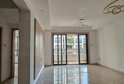 3 Bed Apartment with En Suite in Riverside - 4