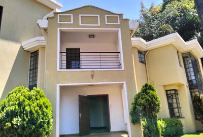 4 Bed Townhouse with En Suite in Lavington - 4