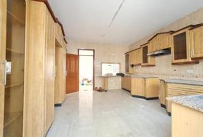 4 Bed Townhouse with En Suite at Gravelia Groove - 4