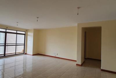 3 Bed Apartment with En Suite in Parklands - 4