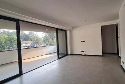 Serviced 2 Bed Apartment with En Suite in Spring Valley - 2