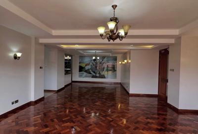 4 Bed Apartment with En Suite at Riverside Drive - 2