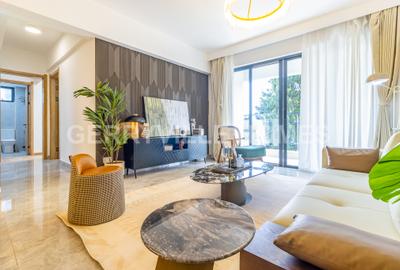 3 Bed Apartment with En Suite in Lavington