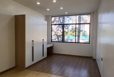 Studio Apartment with En Suite at Kindaruma Road