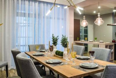 3 Bed Apartment in Riverside - 2