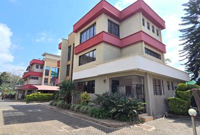 5 Bed Townhouse with En Suite at Convent Drive - 2