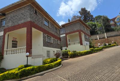5 Bed Townhouse with En Suite at Lavington Green - 2