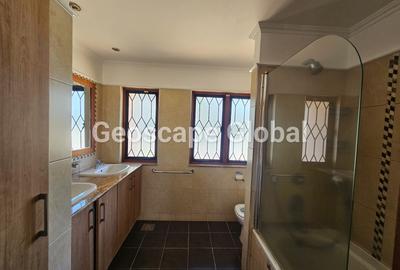 5 Bed House with En Suite in Gigiri - 4