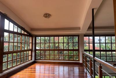 4 Bed House with En Suite in Runda - 4