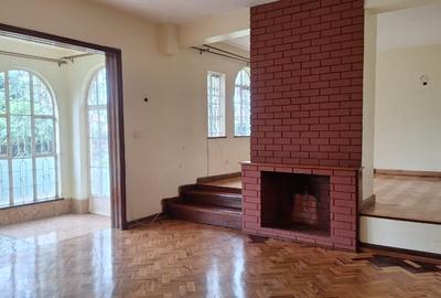 4 Bed House with Staff Quarters in Kitisuru