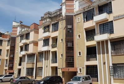 2 Bed Apartment with En Suite at Riveside Drive - 2