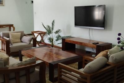 Furnished 4 Bed Apartment with En Suite in General Mathenge