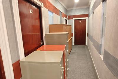 4,505 ft² Office with Parking in Parklands - 4