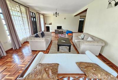 5 Bed House with En Suite in Runda - 4