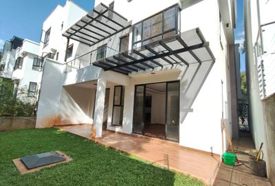 4 Bed Townhouse with En Suite in Kitisuru