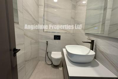 3 Bed Apartment with En Suite at 4Th Avenue