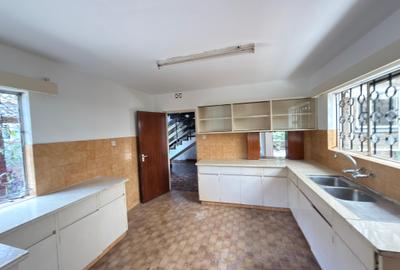 4 Bed Townhouse with En Suite in Lavington - 4