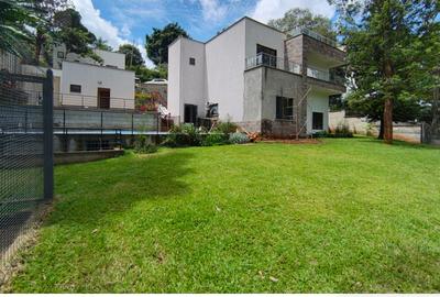 5 Bed House with En Suite at Loresho Crescent - 3