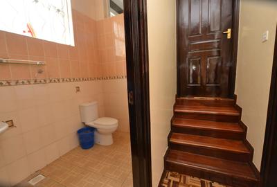 Serviced 2 Bed Apartment with En Suite in Lavington - 3