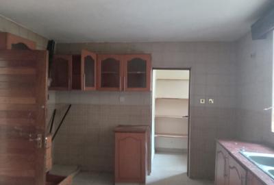 4 Bed Townhouse with En Suite at Kileleshwa