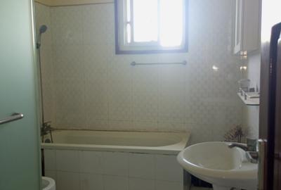 4 Bed Apartment with Backup Generator in Nyali Area - 3