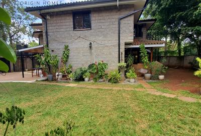 5 Bed Townhouse with En Suite at Lavington