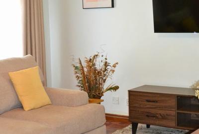 Serviced 1 Bed Apartment with En Suite in Lavington - 2