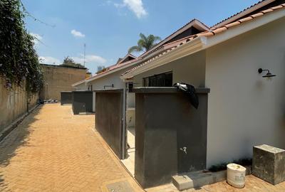 4 Bed Townhouse with En Suite in Westlands Area