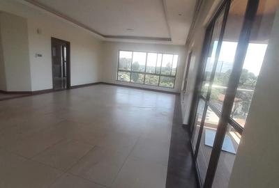 3 Bed Apartment with En Suite at Parklands