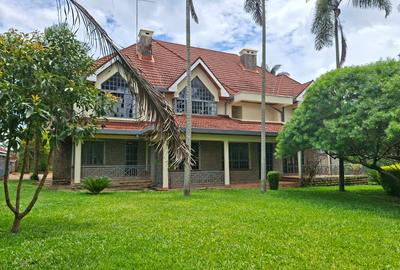 5 Bed House with En Suite in Runda