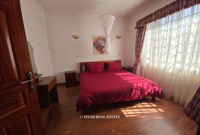 3 Bed House with Garden in Runda