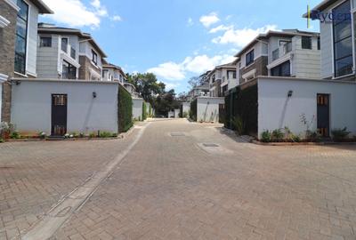 4 Bed Townhouse with En Suite at Kitusuru