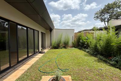 4 Bed Villa with En Suite in Runda - 2