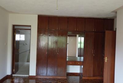 3 Bed Apartment with En Suite at Kileleshwa Estate Nairobi
