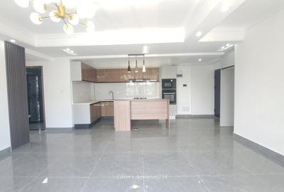 2 Bed Apartment with En Suite at Riverside Dr