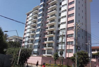 3 Bed Apartment with En Suite at Kilimani Estate Nairobi