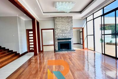 5 Bed Townhouse with En Suite in Karen