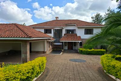 5 Bed Townhouse with En Suite at Off Ruaka Rd